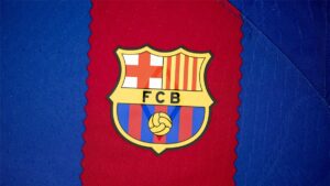 لاعب برشلونة يتعرض لإصابة قوية.. وفحوصات دقيقة منتظرة