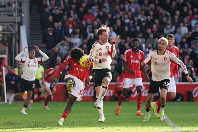 تحريض ضد محمد صلاح؟.. ستوريدج ينصح سلوت: لاعب ليفربول يستحق فرصًا أكبر تحريض ضد محمد صلاح؟.. ستوريدج ينصح سلوت: لاعب ليفربول يستحق فرصًا أكبر