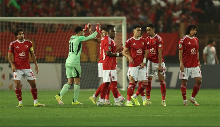 قائمة الأهلي لمباراة سموحة في الدوري المصري