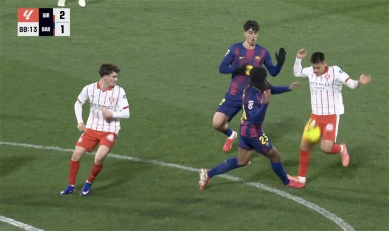 كاد يغير النتيجة.. لجنة الحكام تقر بخطأ فادح في مباراة برشلونة وجيرونا كاد يغير النتيجة.. لجنة الحكام تقر بخطأ فادح في مباراة برشلونة وجيرونا