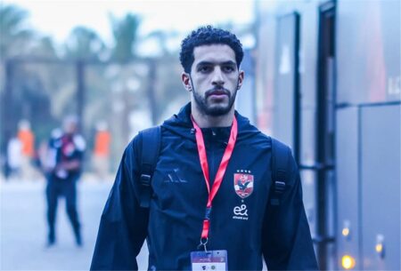 شوبير: تدوير الحراس مستمر في الأهلي.. وأرفض الحديث عن عقد مصطفى شوبير: تدوير الحراس مستمر في الأهلي.. وأرفض الحديث عن عقد مصطفى