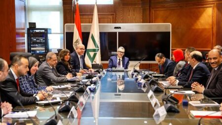 الارتقاء بأداء دور بنك الاستثمار القومي ركيزة لرفع كفاءة الاستثمار العام