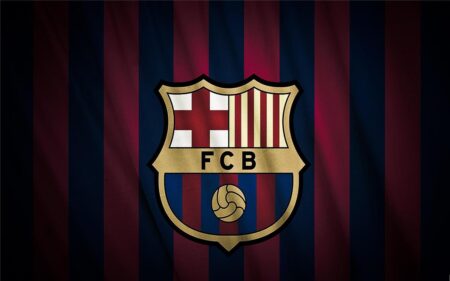 برشلونة يعلن إصابة لاعبه وغيابه لمدة شهر