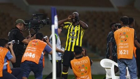 الاتحاد يعبر الخليج بهدف نظيف في الدوري السعودي