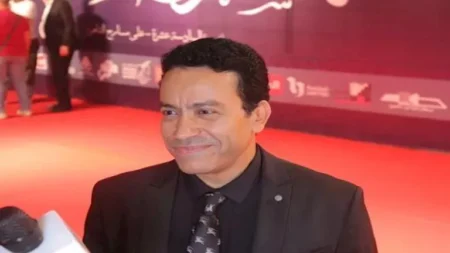 رمضان 2026.. سامح حسين بطل مسلسل "رمضان أون لاين" على الراديو 9090