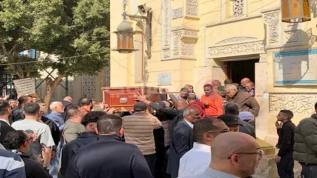 يوسف الشريف في جنازة والدة ريم مصطفى بالدقي (صور)