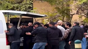 الصور الأولى من جنازة شقيق الفنانة زينة