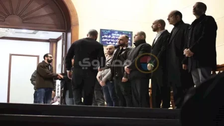 الصور الأولى من عزاء إسلام رضا شقيق الفنانة زينة