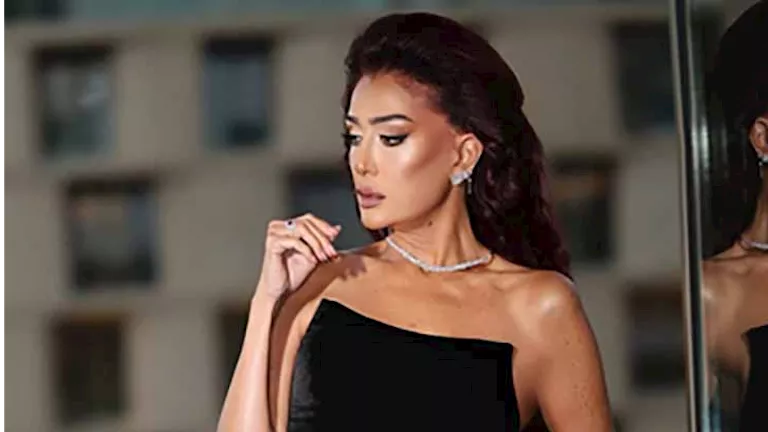 بعد حديثها الأخير عن اهتمام المرأة بنفسها.. 20 صورة لإطلالات أنيقة لـ غادة عبدالرازق بعد حديثها الأخير عن اهتمام المرأة بنفسها.. 20 صورة لإطلالات أنيقة لـ غادة عبدالرازق