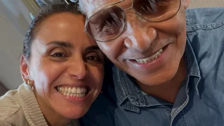 علا رشدي تودع والدها الراحل: "أنا عارفة إنك في مكان حلو زيك وحواليك ملايكة"