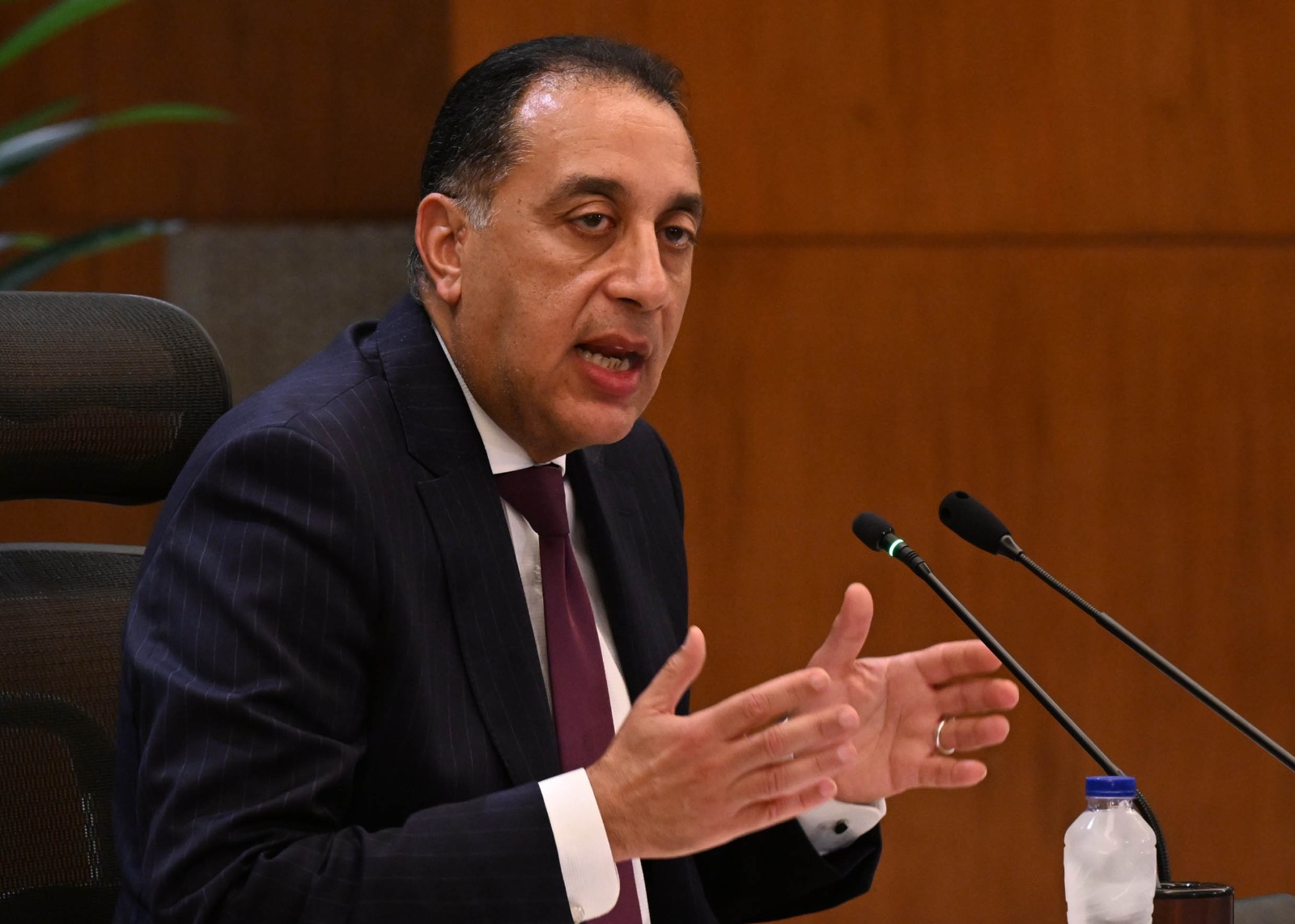 رئيس الوزراء: كل هدفنا خلال هذه المرحلة يتركز في الملفات التي تهم المواطن بصورة مباشرة مثل جودة الحياة والأعباء المعيشية والقدرة على تلبية الاحتياجات الأساسية بالإضافة إلى ملفي الصحة والتعليم