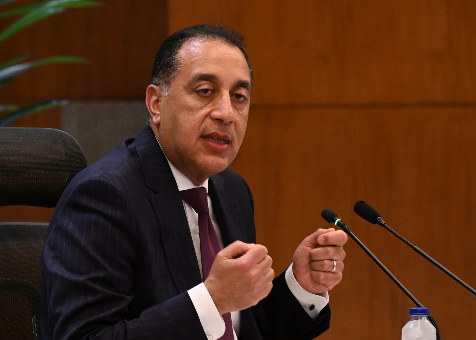 رئيس الوزراء: كل هدفنا خلال هذه المرحلة يتركز في الملفات التي تهم المواطن بصورة مباشرة مثل جودة الحياة والأعباء المعيشية والقدرة على تلبية الاحتياجات الأساسية بالإضافة إلى ملفي الصحة والتعليم