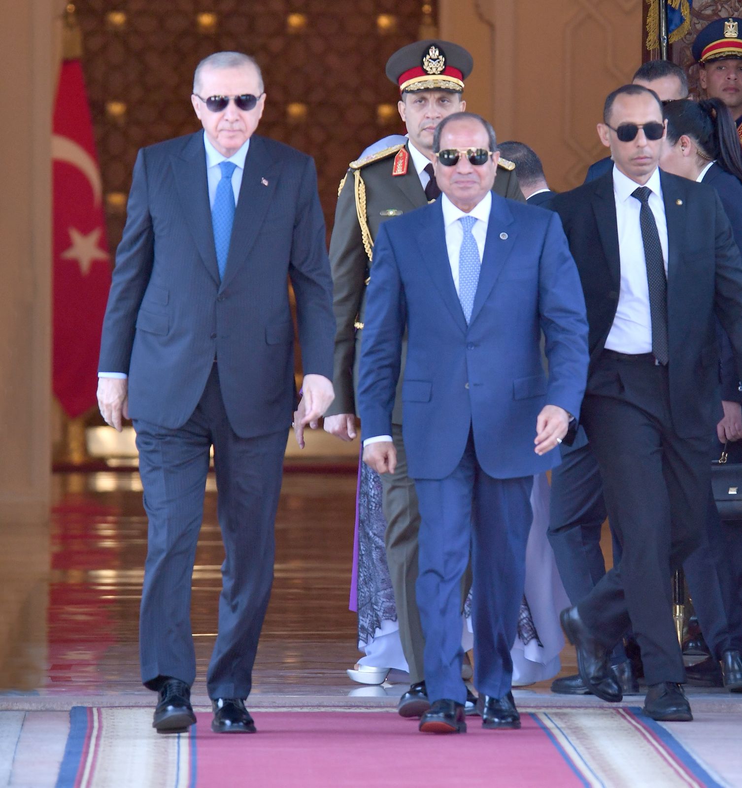 بالصور.. تفاصيل زيارة أردوغان للقاهرة ولقائه مع السيسي