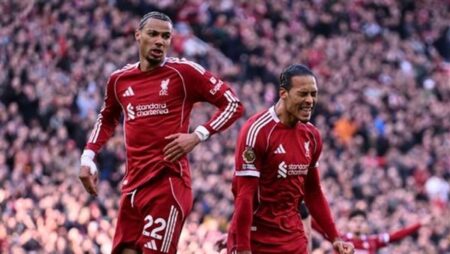 ليفربول يعمق جراح وست هام يونايتد بخماسية في الدوري الإنجليزي