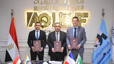 «شنايدر إلكتريك» و«زيروتك» تدفعان توطين وحدات الداتا سنتر عبر «العربية للتصنيع»