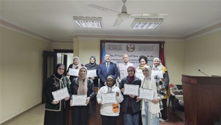 جمعية الصداقة المصرية الأذربيجانية تُكرِّم المجازين في فن السجاد اليدوي