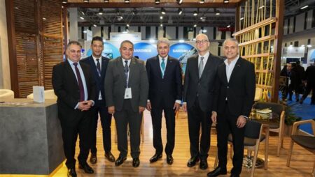 شريف فتحي يفتتح الجناح المصري المُشارك بالمعرض السياحي الدولي EMITT بإسطنبول