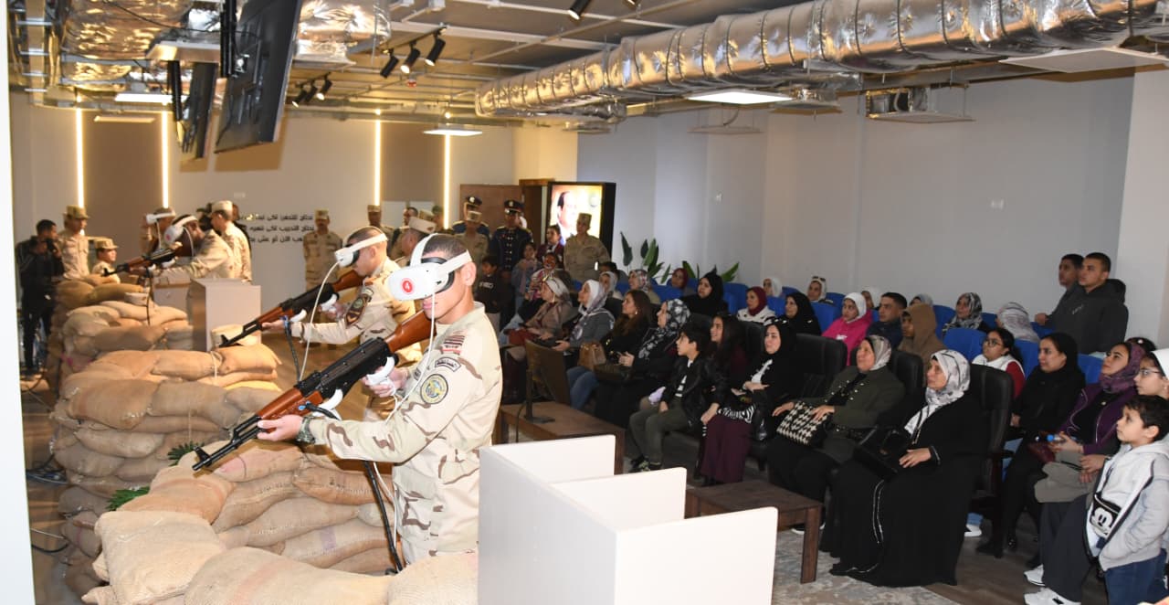 القوات المسلحة تنظم عددًا من الزيارات لأسر الشهداء إلى الأكاديمية العسكرية المصرية.. شاهد