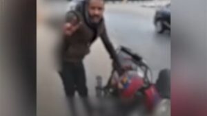 ضبط المتهم بفيديو سرقة دراجتين ناريتين بالقاهرة