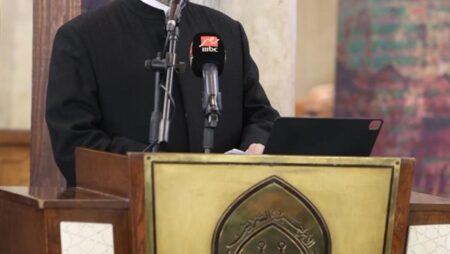 رئيس جامعة الأزهر: العلماء بحور يُغترف الناس من واسع فكرهم رئيس جامعة الأزهر: العلماء بحور يُغترف الناس من واسع فكرهم