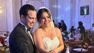 عبدالرحيم علي يهنئ سمر محمد ومصطفى فودة بعقد القران والزفاف