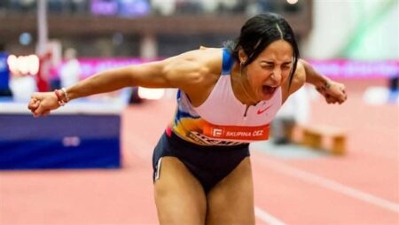 وزير الرياضة يهنئ بسنت حميدة لتتويجها بذهبية سباق 400 متر