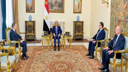 السيسي: حريصون على تكثيف التشاور السياسي والأمني مع روسيا لتحقيق السلام والاستقرار