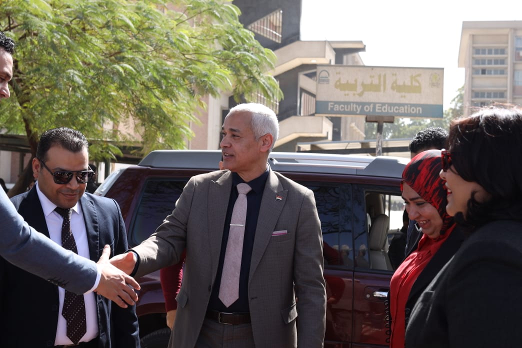 "التضامن" تنظم ملتقي توظيف بجامعة اسيوط بمشاركة 45 شركة