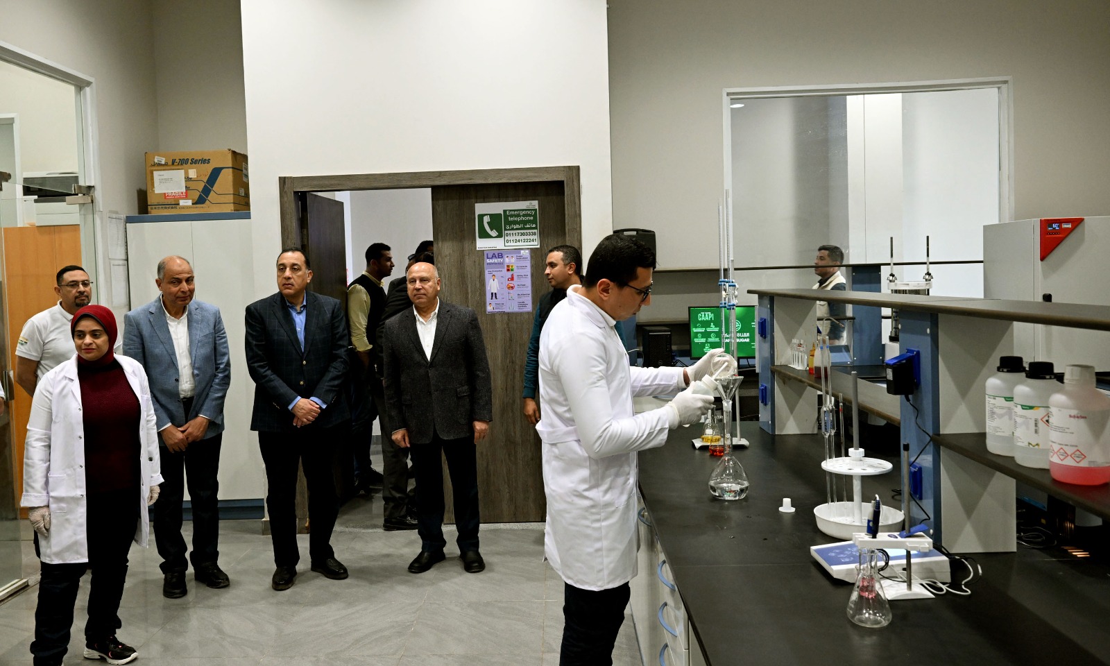 رئيس الوزراء يتفقد التشغيل التجريبي لمصنع "القناة للسكر" واستعدادات موسم البنجر.. صور