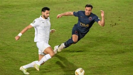 بعد إصابته بكسر في الترقوة.. عملية جراحية خلال الساعات القادمة لباهر المحمدي لاعب المصري بعد إصابته بكسر في الترقوة.. عملية جراحية خلال الساعات القادمة لباهر المحمدي لاعب المصري