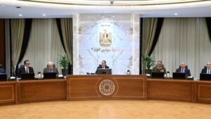 في أول اجتماع للحكومة بتشكيلها الجديد.. رئيس الوزراء: المواطن في هذه المرحلة هو الأولوية الأولى