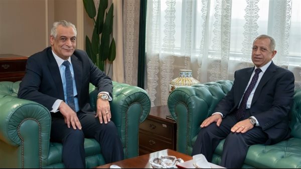 شراكة لتطبيق الذكاء الاصطناعي في الصناعة العسكرية والمدنية بين الإنتاج الحربي والأكاديمية العربية شراكة لتطبيق الذكاء الاصطناعي في الصناعة العسكرية والمدنية بين الإنتاج الحربي والأكاديمية العربية