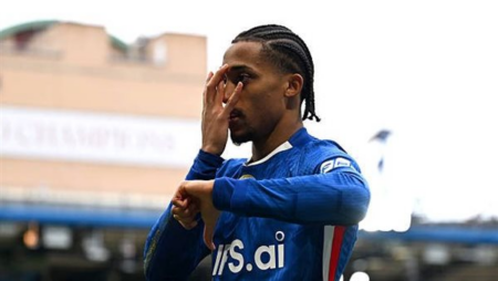 تشيلسي يسقط في فخ التعاد أمام بيرنلي