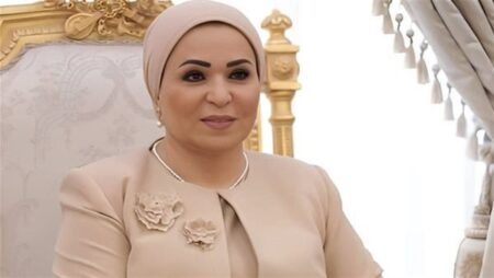 قرينة الرئيس تهنئ الشعب المصري والأمتين العربية والإسلامية بعيد الفطر