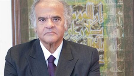 الزمالك يمنح ممدوح عباس الرئاسة الشرفية