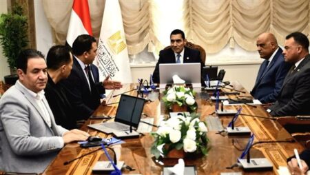 وزير الشباب والرياضة يبحث مع مسؤولي "رايت تو دريم" برامج اكتشاف الموهوبين وزير الشباب والرياضة يبحث مع مسؤولي "رايت تو دريم" برامج اكتشاف الموهوبين