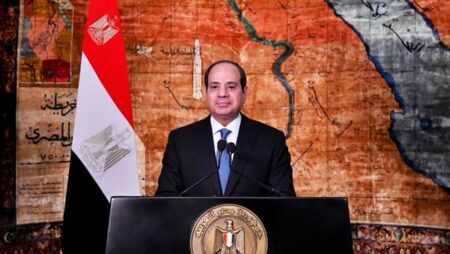 السيسي: أجدد العهد على مواصلة العمل لحماية الوطن وصون استقراره وصناعة المستقبل