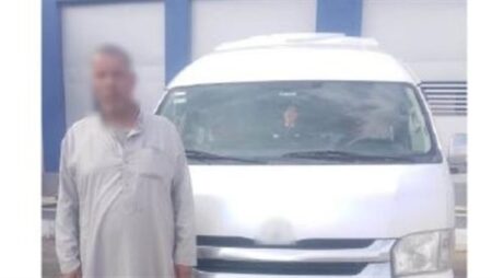 الداخلية تضبط سائق ميكروباص لفرض تعريفة أعلى من المقررة على سائح بجنوب سيناء