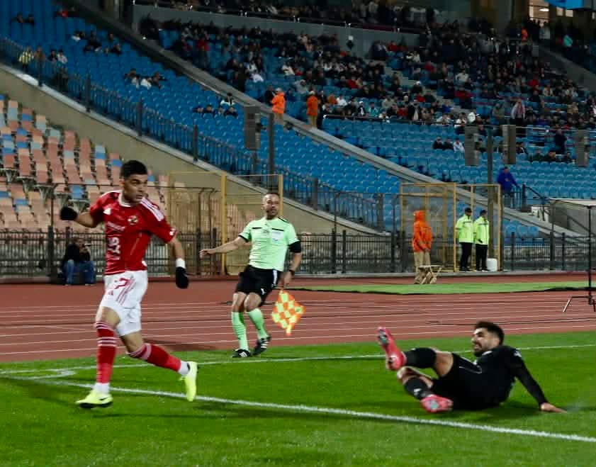 بالصور.. الأهلي يسقط في فخ التعادل أمام زد في الدوري