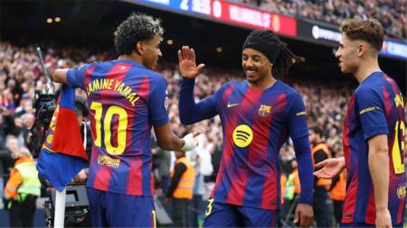 فيديو | هاتريك لامين يامال يقود برشلونة لتجاوز عقبة فياريال في الدوري الإسباني