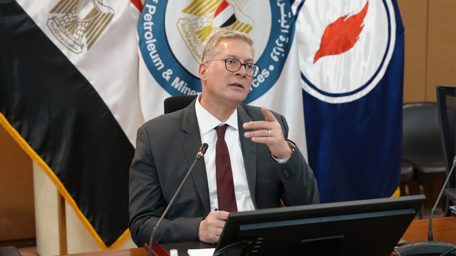 وزير البترول يبحث مع شيفرون تسريع اتفاقيات ربط حقل أفروديت القبرصي بالبنية التحتية المصرية