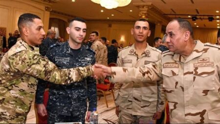 وزير الدفاع: القوات المسلحة حريصة على تطوير إمكاناتها القتالية والفنية في كافة التخصصات بما يمكنها من مجابهة المخاطر والتهديدات المحتملة وزير الدفاع: القوات المسلحة حريصة على تطوير إمكاناتها القتالية والفنية في كافة التخصصات بما يمكنها من مجابهة المخاطر والتهديدات المحتملة