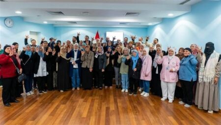 «الرعاية الصحية» تُطلق مبادرة «رهن إشارتك» لتعليم لغة الإشارة لمقدمي الخدمة الطبية بالسويس