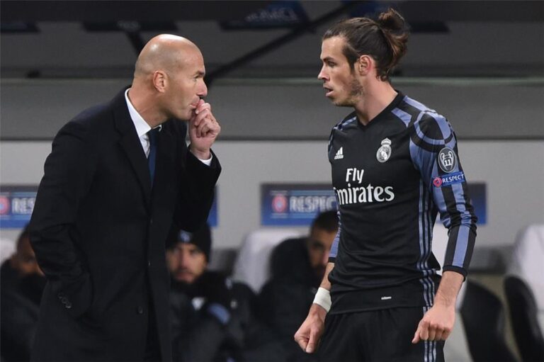 بيل يوضح الفارق بين أنشيلوتي وزيدان.. وأصعب خصم واجهه مع ريال مدريد