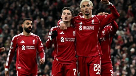 ستيف نيكول: ليفربول لم يخطئ في بيع لاعبه.. وأتمنى مشاركة نجوموها بشكل أكبر