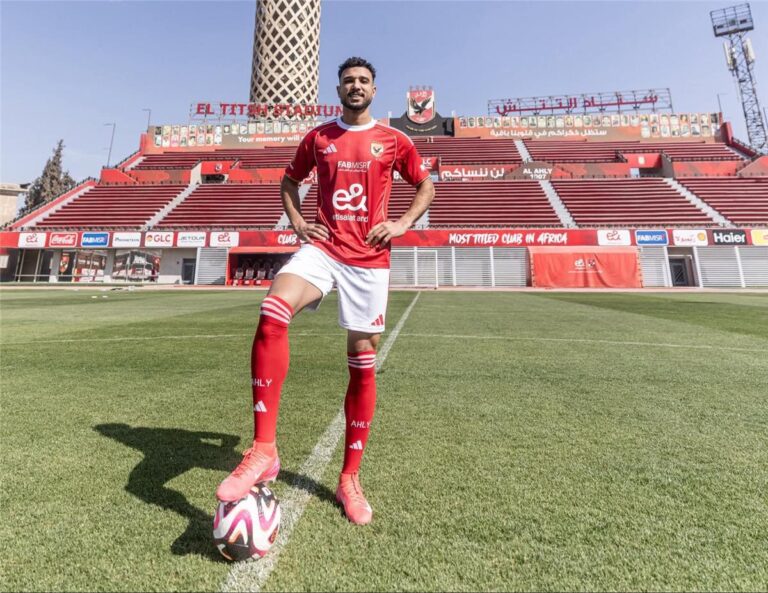 فيديو | هادي رياض يسجل هدف الأهلي الأول أمام طلائع الجيش في الدوري فيديو | هادي رياض يسجل هدف الأهلي الأول أمام طلائع الجيش في الدوري