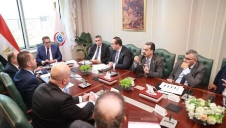 وزير الصحة: المخزون الاستراتيجي من الأدوية والمستلزمات الطبية مستقر وآمن