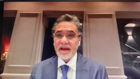 عبد الرحيم علي: علاقات الرئيس السيسي مع قادة العالم تدعم جهود إنهاء الأزمة