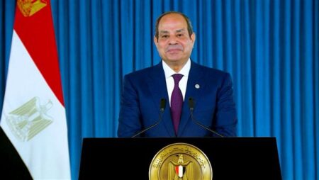 السيسي: رفع أسعار المنتجات البترولية إجراء حتمي السيسي: رفع أسعار المنتجات البترولية إجراء حتمي
