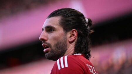 سوبوسلاي منتقدًا ليفربول: يجب أن نكون سعداء إذا تأهلنا لدوري المؤتمرات